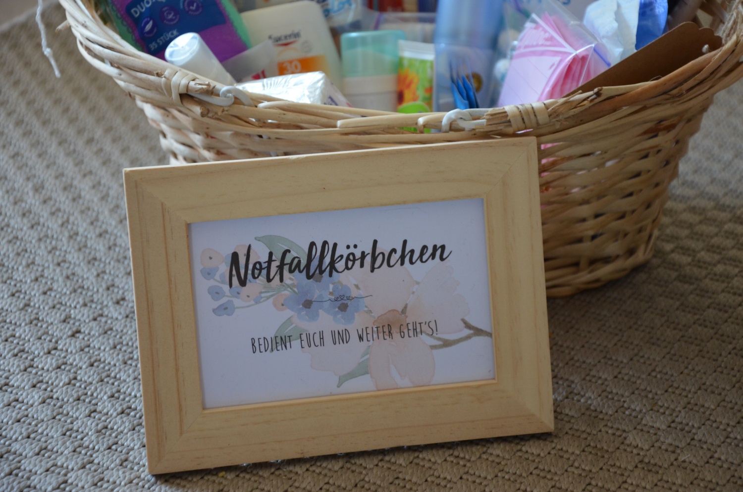 Aufkleber Notfallbox Hochzeit - Mit selbstklebendem Schriftzug den  Notfallkorb für die Hochzeit selbst basteln., Online Shop