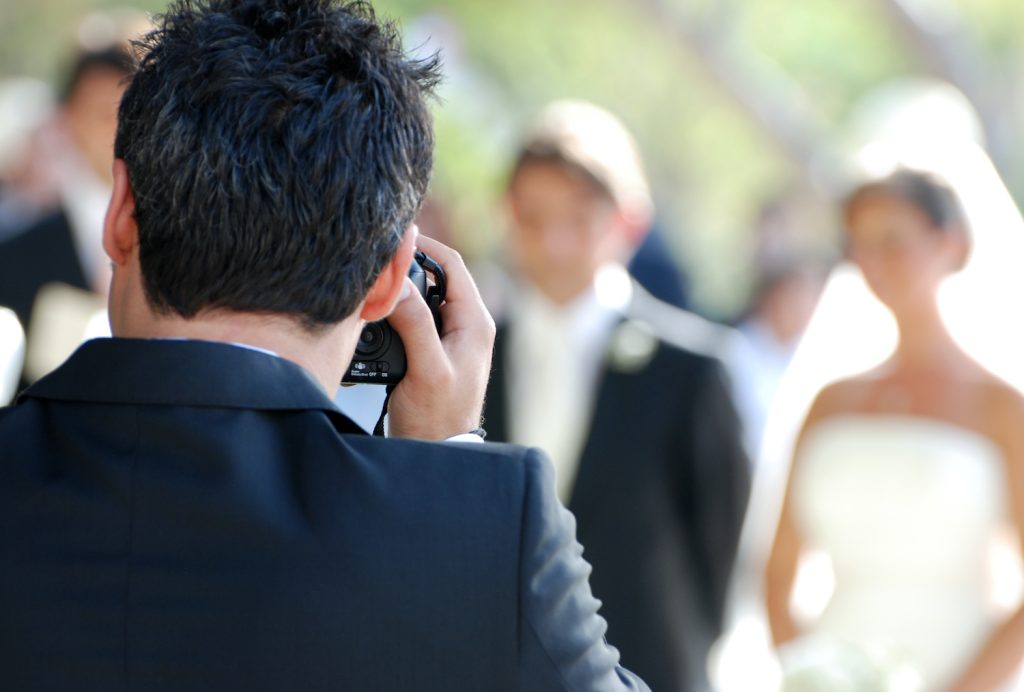 Fehler vermeiden: professionellen Hochzeitsfotograf engagieren