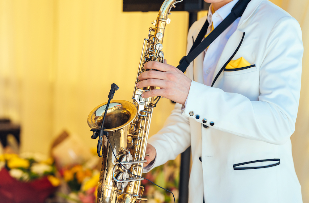 Jazzband spielt auf Hochzeitsparty